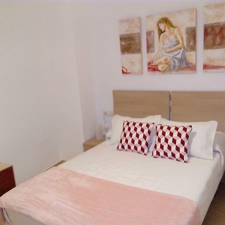Apartamento Dos Aceras Málaga Dış mekan fotoğraf